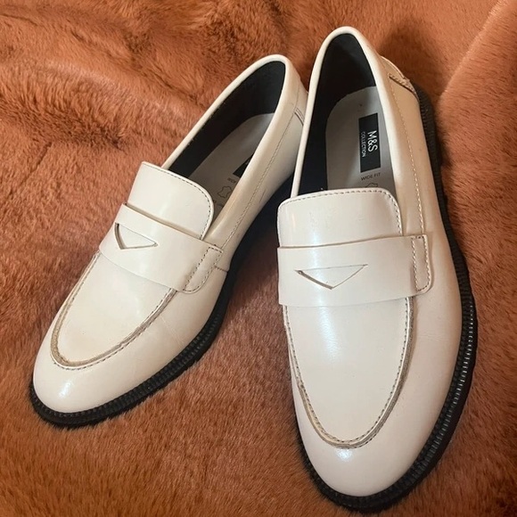 Elegant White Leather Loafers - Picture 2 of 4